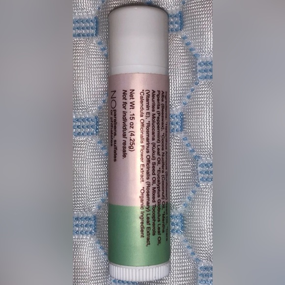 Hanalei Kukui Lip Balm-Island Mint. Hydrate, Clean, Gentle, Moisture, Repair - Picture 4 of 4